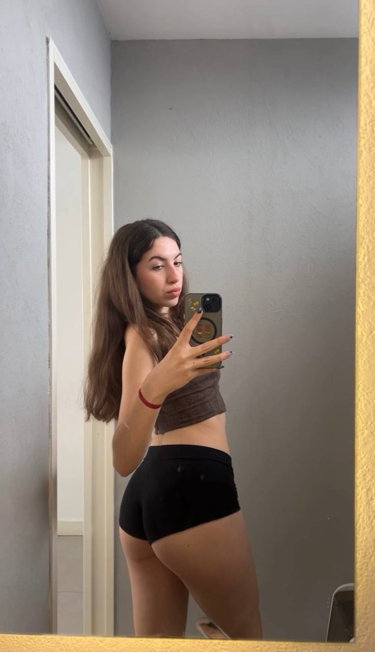 Amber in her underwear in Yekaterinburg