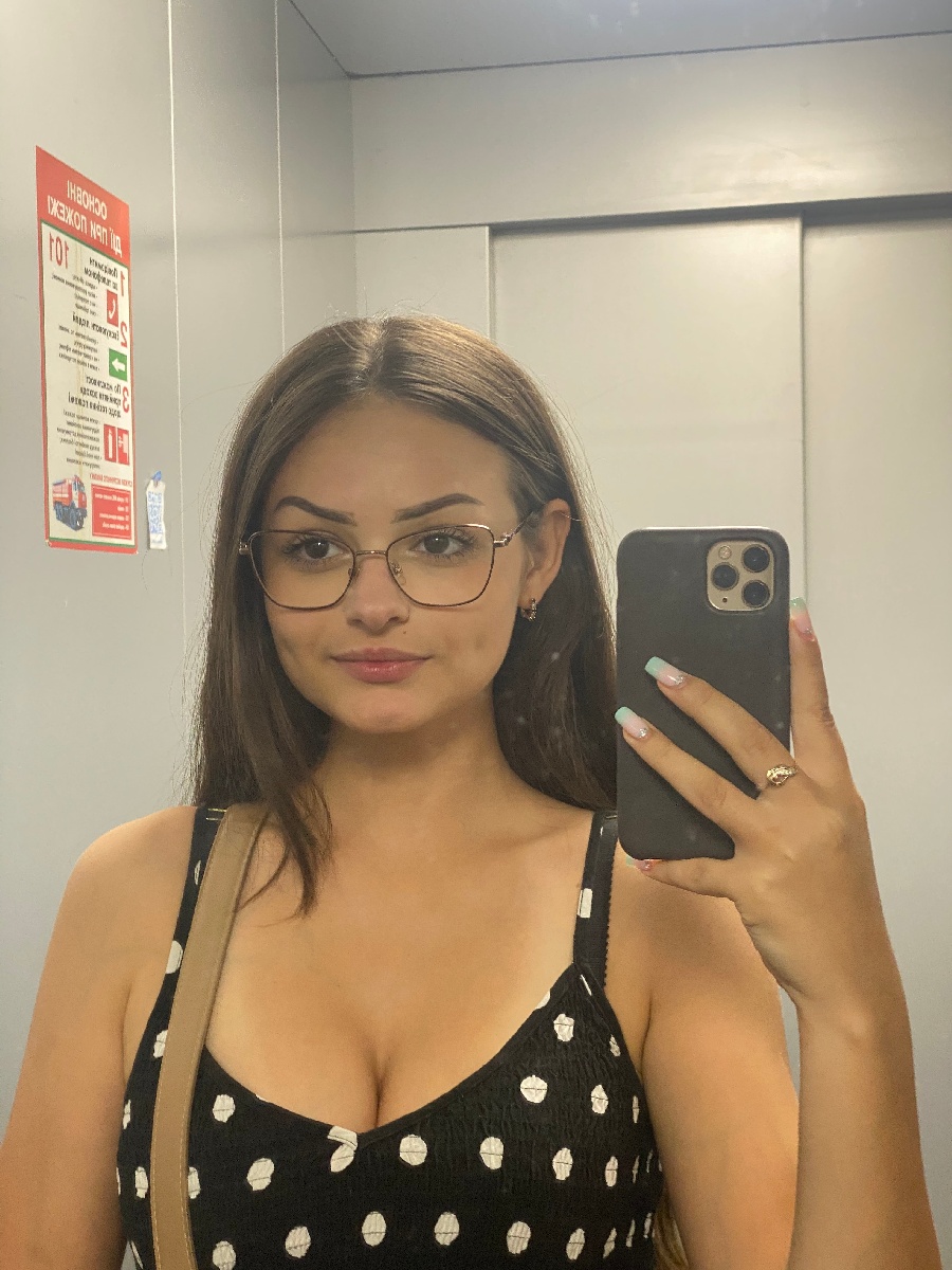 Sexy model Stacy in Yekaterinburg